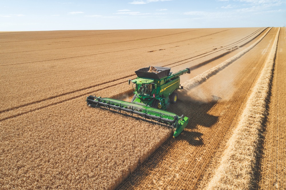 John Deere komt met nieuwe T5- en T6-schudder maaidorsers